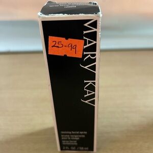 Mary Kay Reviving Facial Spray